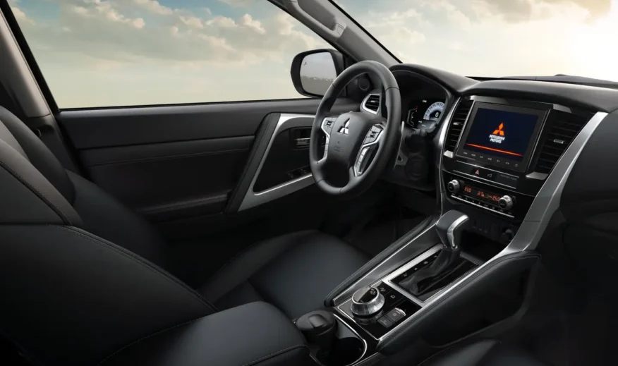 Montero Sport Mid Line